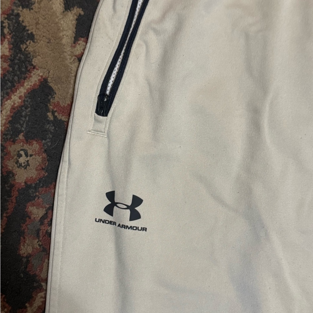 Under Armour Men's Cream Jogger Pants - Picture 2 of 4
